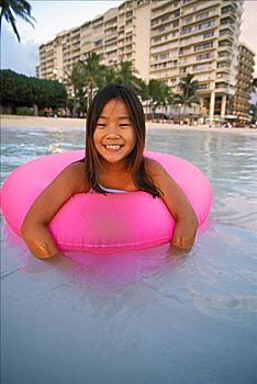 夏威夷,檀香山,怀基基海滩,小,亚洲人,女孩,粉色,胎圈,微笑,度假酒店,背景