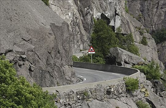 路标,隧道,狭窄,岩石,公路,挪威,斯堪的纳维亚