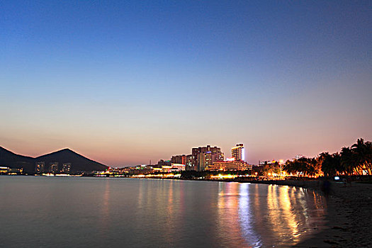 海南省三亚市大东海夜景