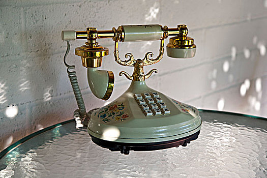老,电话,桌上