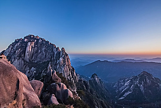 安徽省黄山市黄山风景区天都峰自然景观