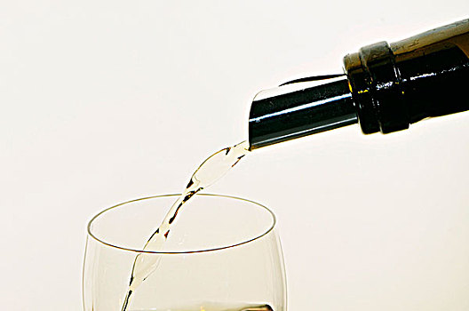 白葡萄酒,倒出,瓶子,玻璃,白色背景