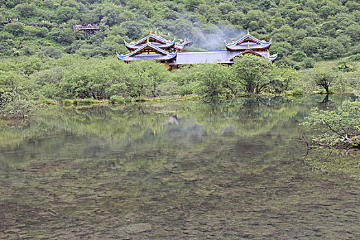 黄龙五彩池