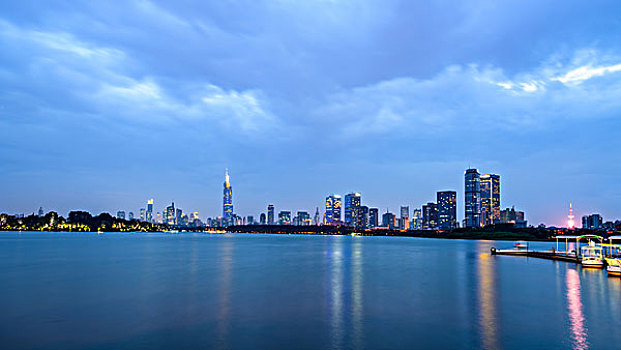 南京玄武湖夜景