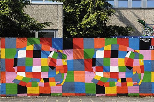 彩色,墙壁,小学,纽伦堡,中间,弗兰克尼亚,巴伐利亚,德国,欧洲