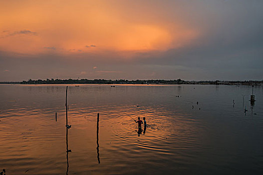 缅甸风土茵莱湖打渔