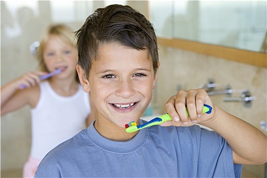 男孩,女孩,6-8岁,刷,牙齿,浴室,微笑,头像
