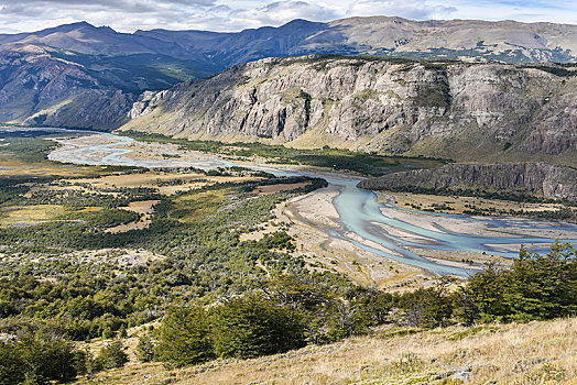 宽,河谷,弯曲,洛斯格拉希亚雷斯国家公园,安第斯山,圣克鲁斯省,巴塔哥尼亚,阿根廷,南美