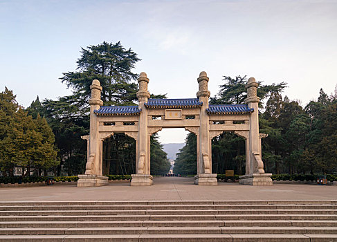 中山陵博爱坊丨the,sun,yat-sen,mausoleum