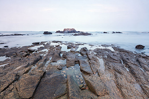 海滨礁石公园海景,山东省日照市任家台