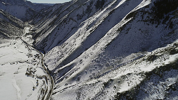 新疆哈密,天山雪韵