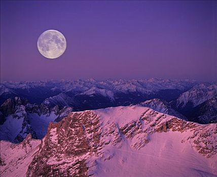 楚格峰,满月,上方,阿尔卑斯山,黎明,提洛尔,奥地利