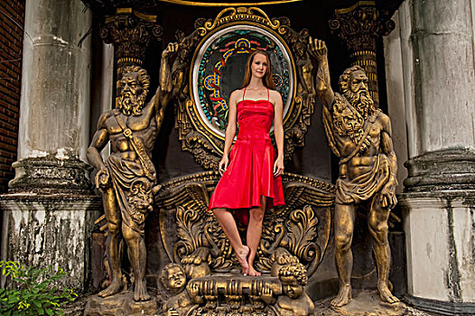 女人,穿,红裙,站立,华丽,雕塑,清迈,泰国