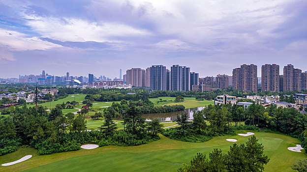 武汉城市高尔夫球场风光