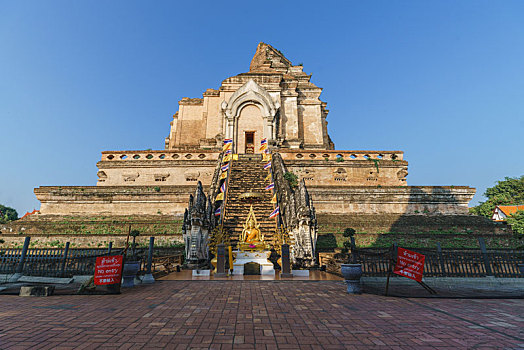泰国清迈老城著名寺庙,柴迪隆寺