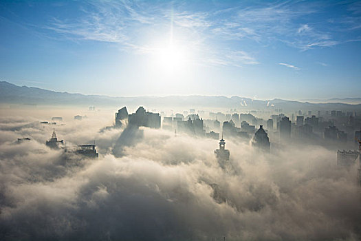 乌鲁木齐平流雾城市风光