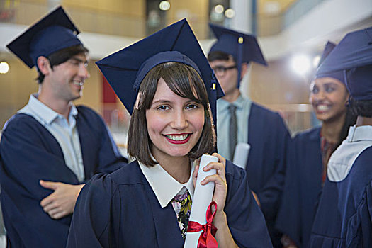 頭像,微笑,女性,大學,畢業(yè),學位服,拿著,證書