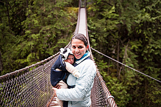 母亲,婴儿,男孩,吊桥,温哥华,不列颠哥伦比亚省,加拿大