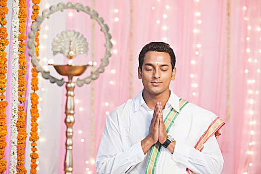 男人,祈祷,传统,南,印度,服装