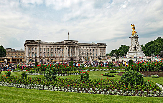 白金汉宫,维多利亚皇后,纪念,许多,旅游,威斯敏斯特,伦敦,英格兰,英国,欧洲