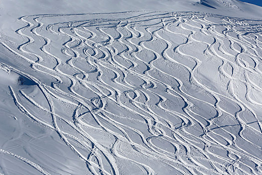 滑雪轨迹,大雪,弗伦瑟堡,瑞士,欧洲