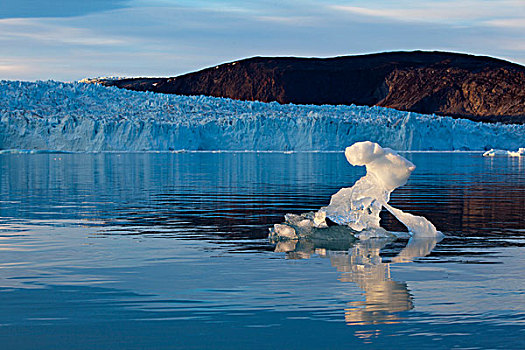 格陵兰,伊路利萨特,日落,子夜太阳,小,冰山,漂浮,靠近,冰河,迪斯科湾,海岸线,夏天,晚间