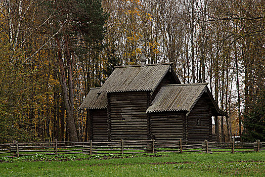 俄罗斯原始木屋