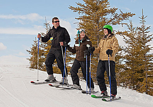 三个,成年,滑雪,山,赤鹿,艾伯塔省,加拿大