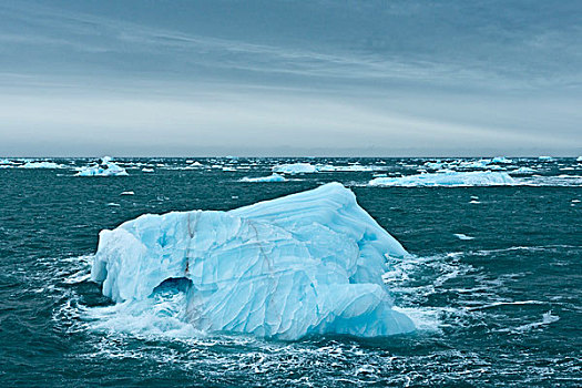 冰山,漂浮,海洋,斯瓦尔巴群岛,斯瓦尔巴特群岛,挪威,欧洲