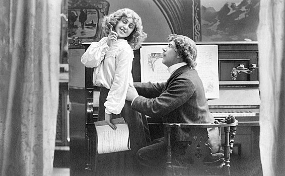 情侣,调情,钢琴,演奏,女人,20世纪20年代,德国,欧洲