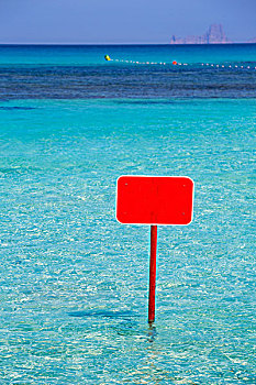 青绿色,伊比萨岛,福门特拉岛,红色,标识,留白