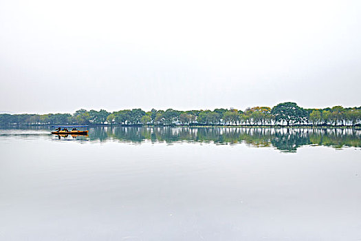 杭州西湖秋景苏堤