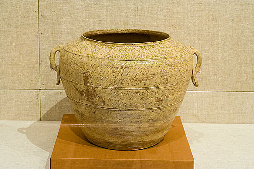 浙江杭州省博物馆战国原始瓷双耳罐