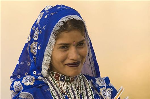拉杰普特,女人,斋沙默尔,塔尔沙漠,拉贾斯坦邦,印度,南亚
