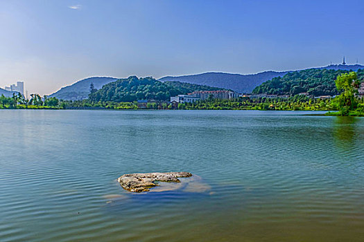 湖南省长沙西湖公园,文化园,－水景,湖光秋色,石头,水