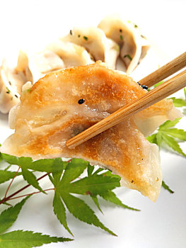 煎包 生煎