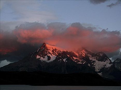 云,上方,山峦,裴赫湖,托雷德裴恩国家公园,智利