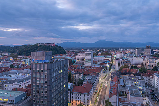 斯洛文尼亚首都卢布尔雅那城市景观航拍