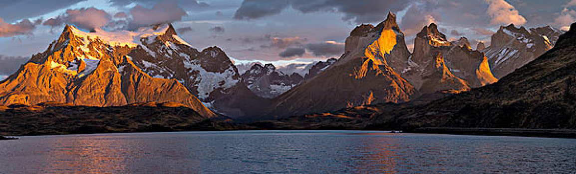 日出,上方,拉哥裴赫湖,托雷德裴恩国家公园,巴塔哥尼亚,智利,南美