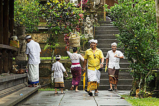 印度尼西亚,巴厘岛,离开,印度教,庙宇,典礼,道路,向上,楼梯,供品