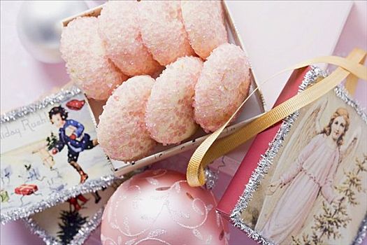 粉色,甜饼,围绕,圣诞装饰