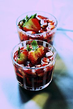 草莓果冻,港口