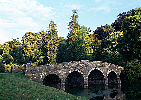 桥,花园,2005年,自豪,偏见,威尔特,英国