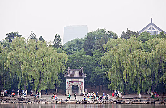 北京大学的重修慈济寺