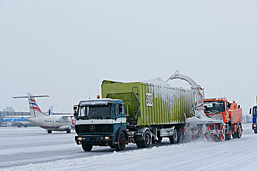 雪,冬天,扫雪机,吹雪机,卡车,飞机,区域,西部,1号航站楼,慕尼黑机场,巴伐利亚,德国,欧洲