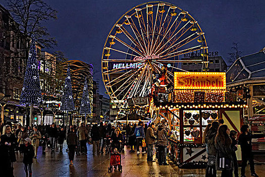 圣诞市场,摩天轮,夜晚,街道,杜伊斯堡,北莱茵-威斯特伐利亚,德国,欧洲