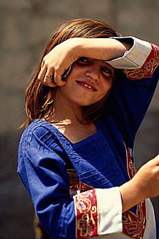 女孩,微笑,高兴,近郊,卡拉奇,交易,城市,巴基斯坦,七月,2005年