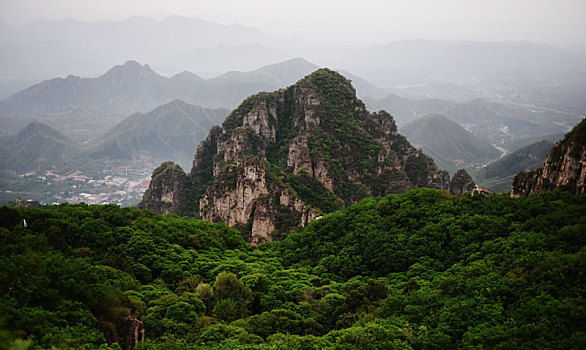 夏日狼牙山风景