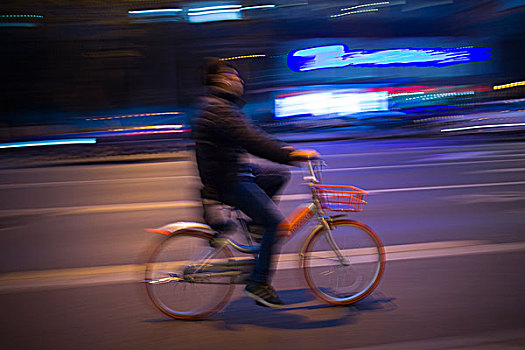 成都夜景自行车