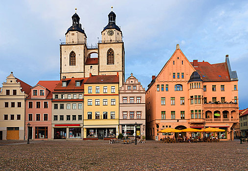 市政厅,广场,远眺,教堂,萨克森安哈尔特,德国,欧洲